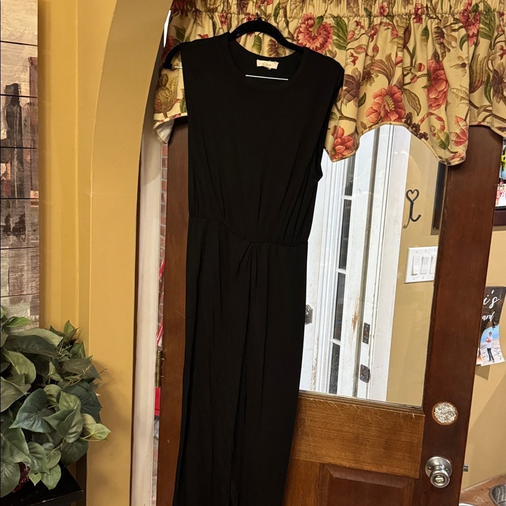Elan Black Maxi Dress